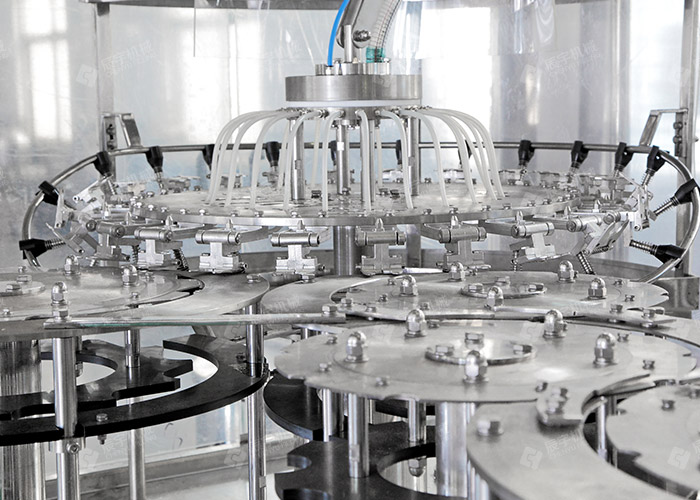 四合一矿泉水灌装设备 四合一矿泉水灌装设备