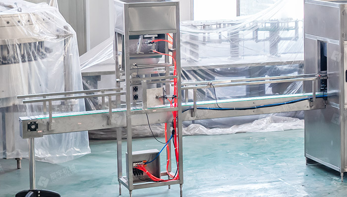 5加仑桶装水绿巨人涩涩屋下载 5加仑桶装水绿巨人涩涩屋下载